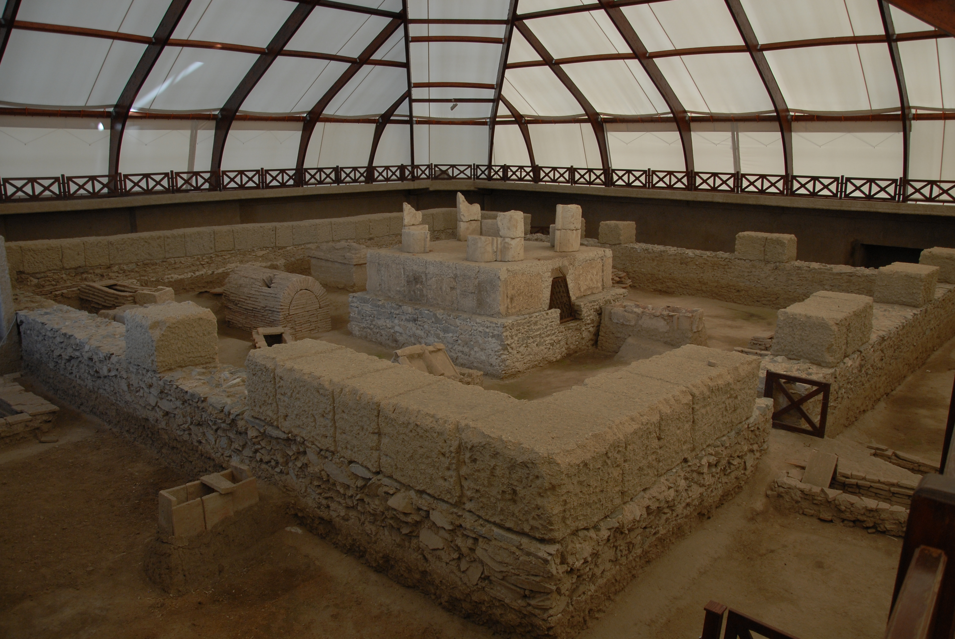 Rimske terme Viminacium — pogled iz unutrašnjosti na iskopavanja