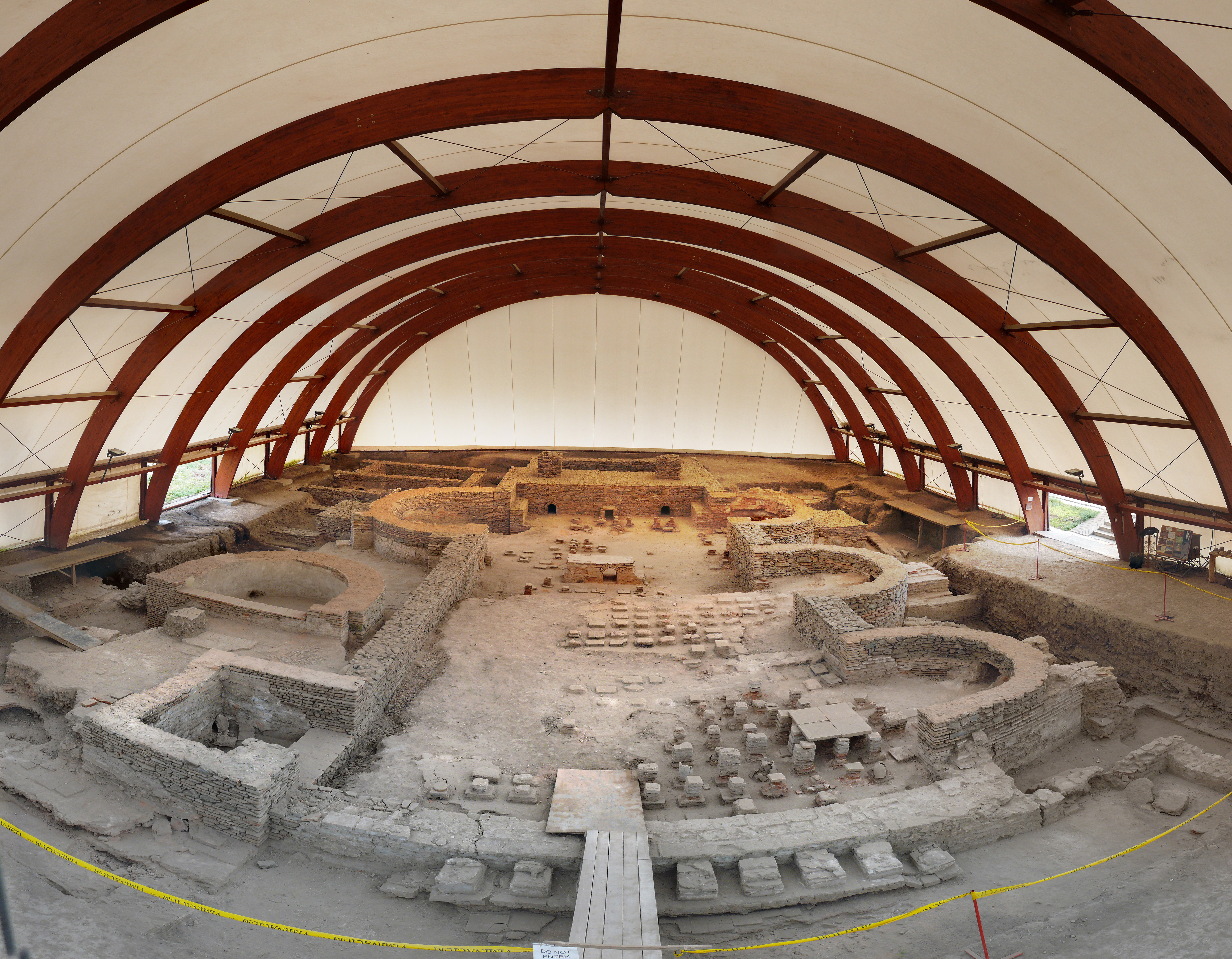 Rimsko javno kupatilo Thermae Viminacium — panoramski pogled na iskopavanja